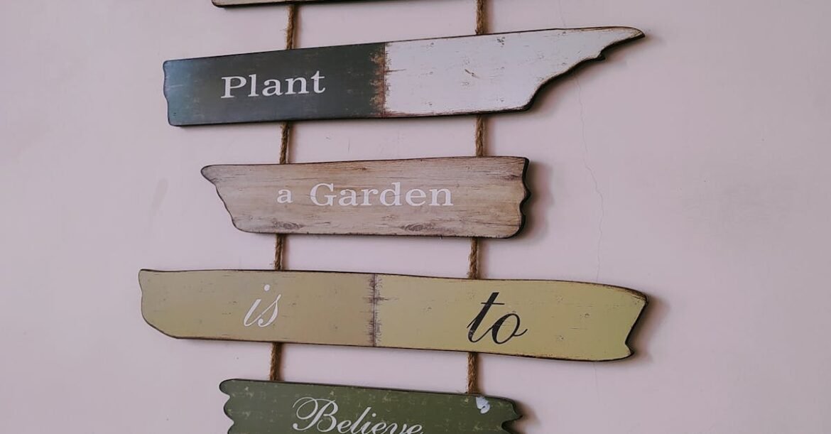 wood-wall-art-for-living-room-1b7f4f40f64fd30f3456593204f84f64